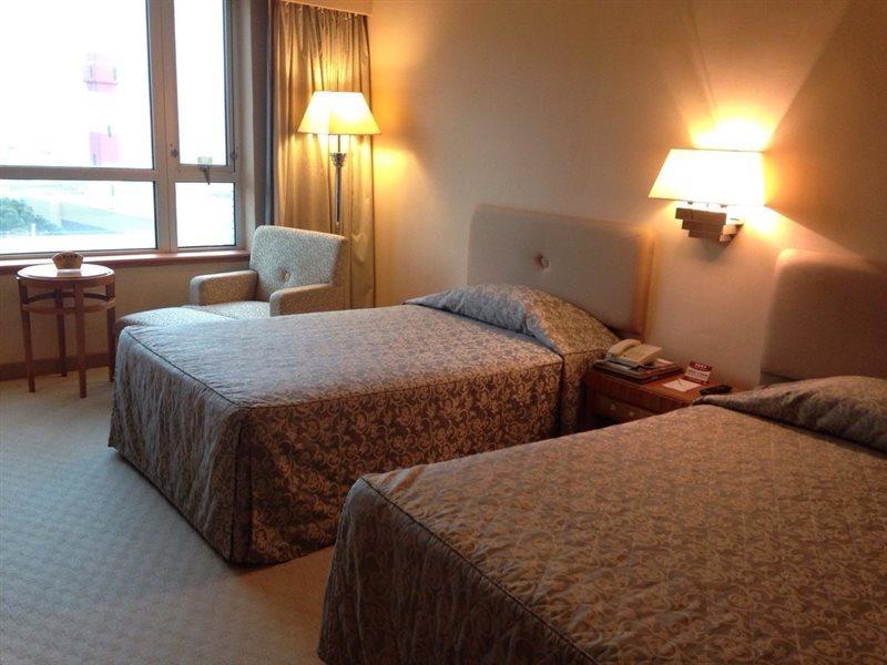 Отель Golden Crown China Taipa  Экстерьер фото